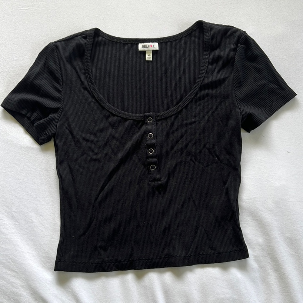 Black ribbed crop top